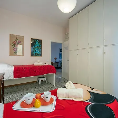 Apartment Sunrise Apartment Seaview 100M To Beach - Happy Rentals Imperia